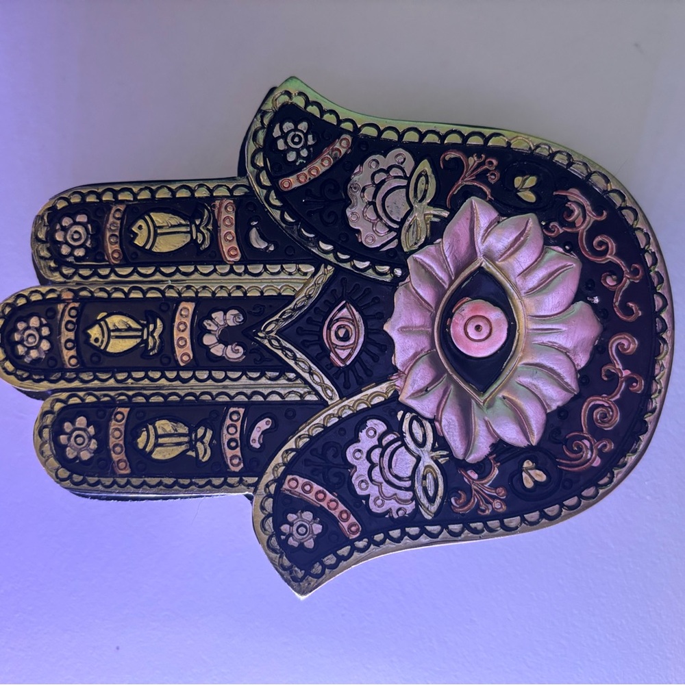 Elegant Black and Gold Hamsa Hand Accessory box